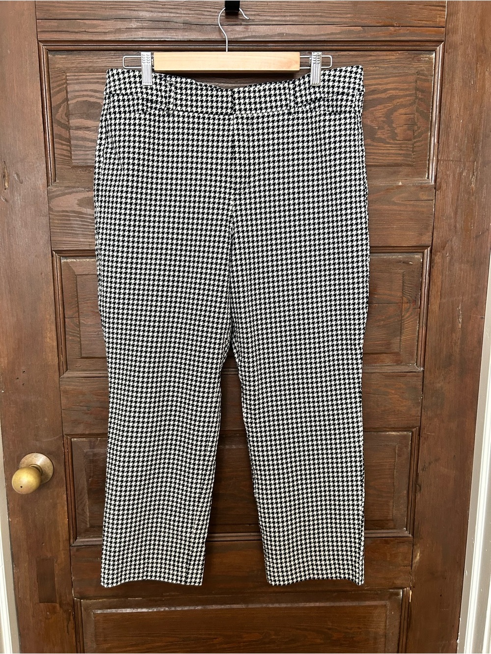 Old Navy Black & White Houndstooth Pixie Straight Pants